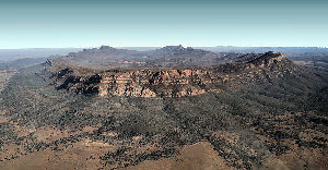 Wilpena_Aerial_8am_6478_gg.jpg