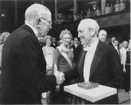 Hannes Alfvén receiving his Nobel Prize